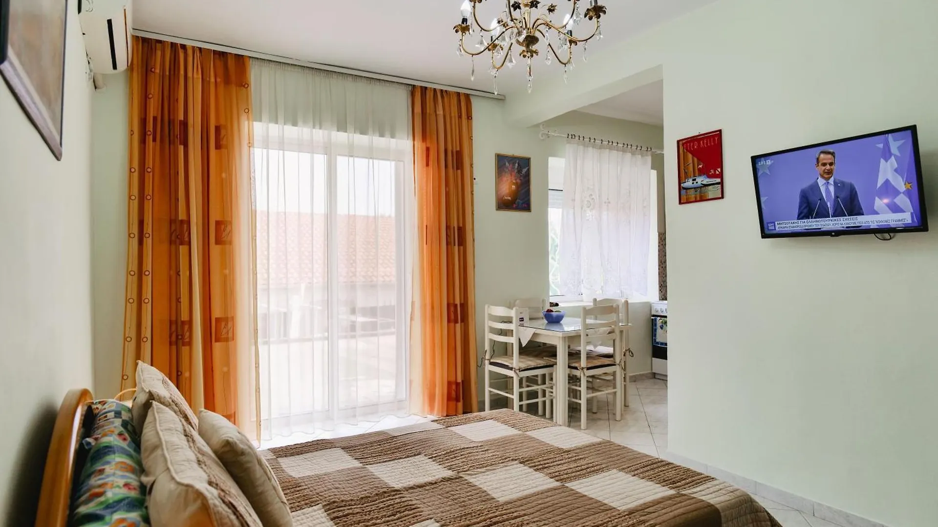 Thimios Rooms Sarandë 0*,